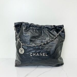 Chanel 22 Bag Medium